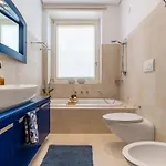 Elegant Apt In Milan Heart